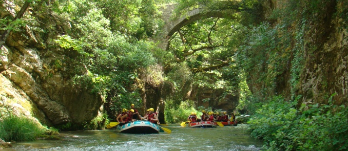 Trekking & Rafting sessions in mountainous Arcadia: It is not just extreme...its magic